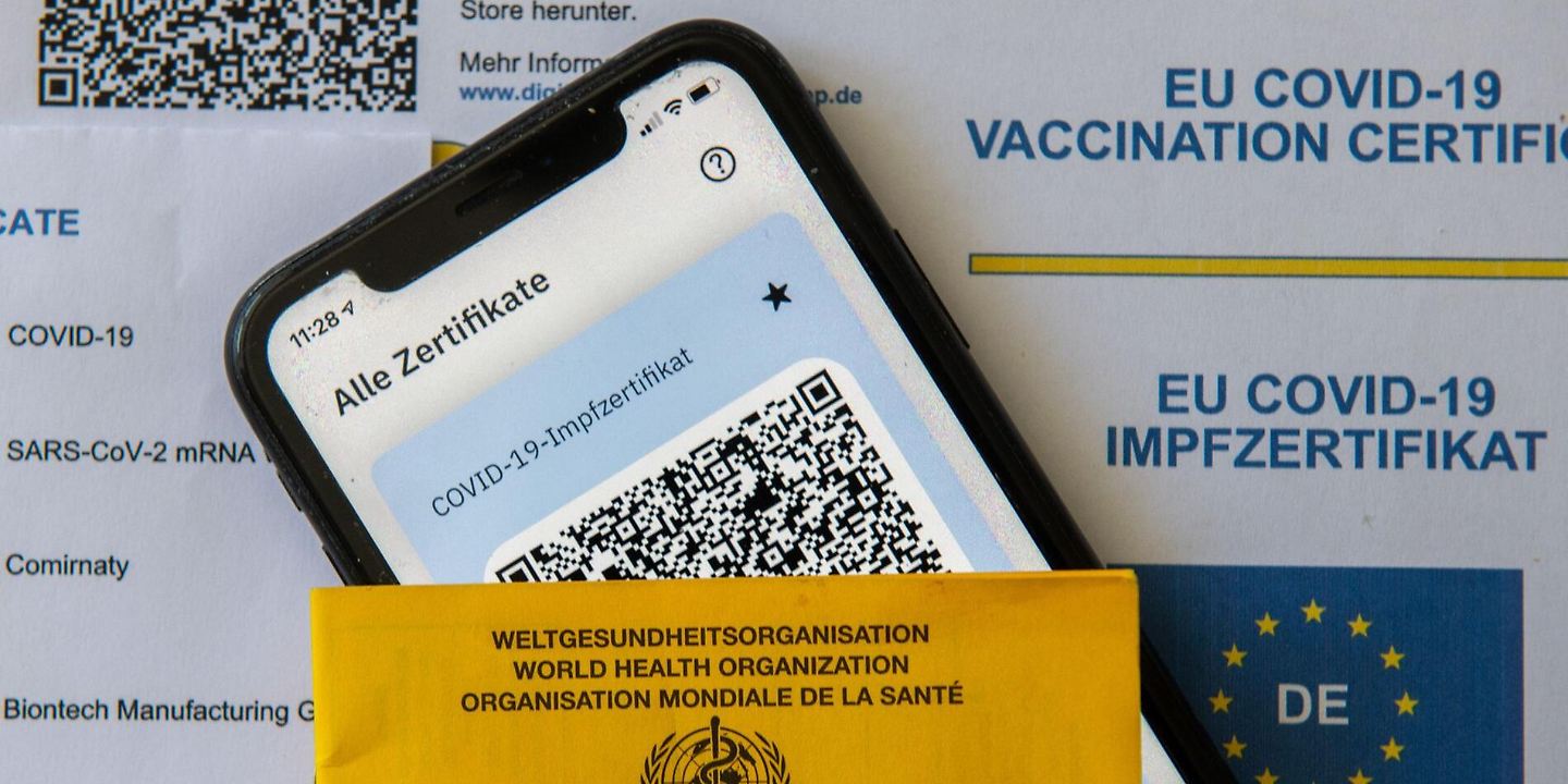 Europäischer Impfnachweis (Symbolbild) - Foto: Stefan Puchner/dpa