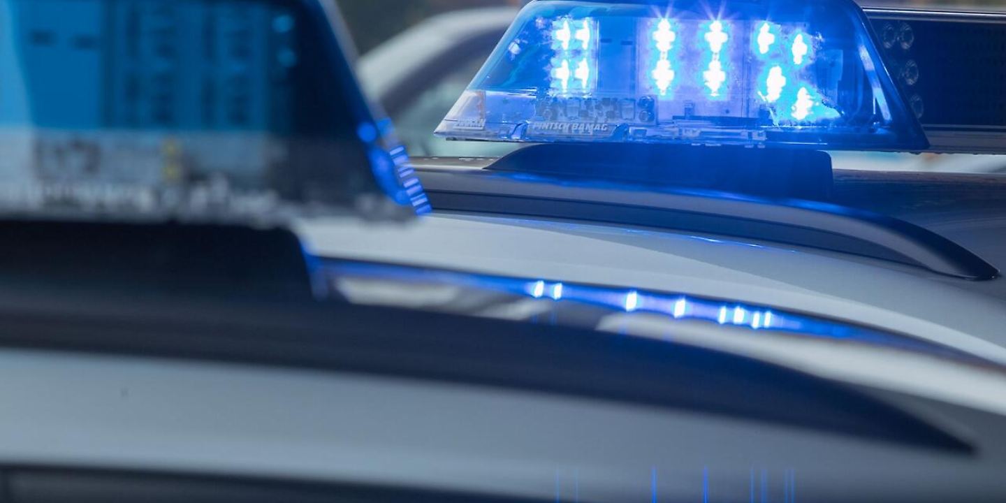 Polizei Blaulicht Symbolbild Foto Jens Büttner_dpa.jpg