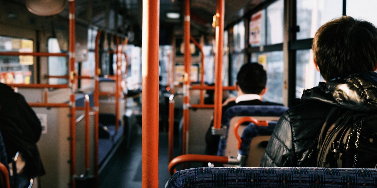 Bus Foto makotochocho pixabay.jpg